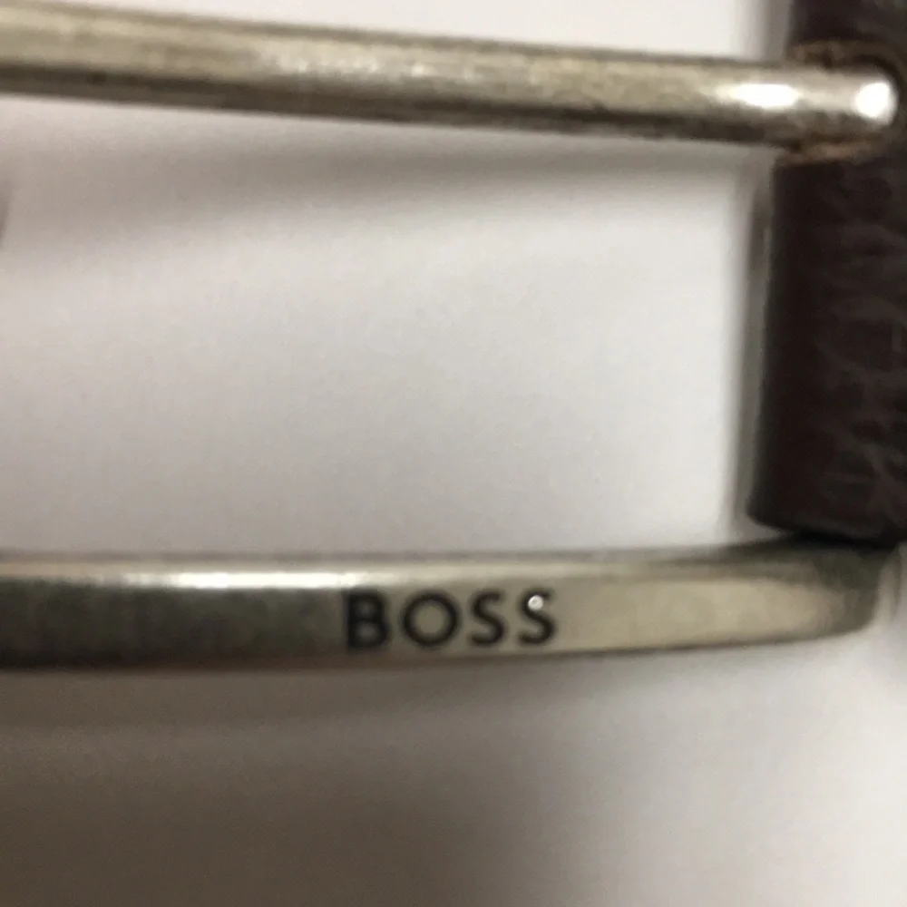 Hugo Boss Genuine Textured Cow Leather Belt Brown Size 85-32 Silver Preppy